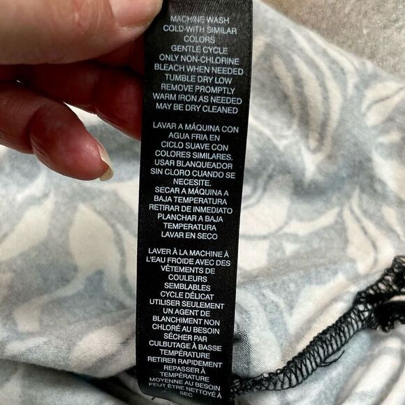 Zenergy By Chico’s Rose Floral Stripe V-neck 3/4 Sleeve Top 3 XL 16 - Picture 9 of 10